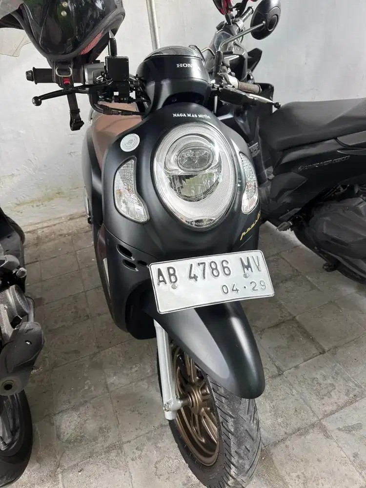 HONDA SCOOPY PRESTIGE HITAM