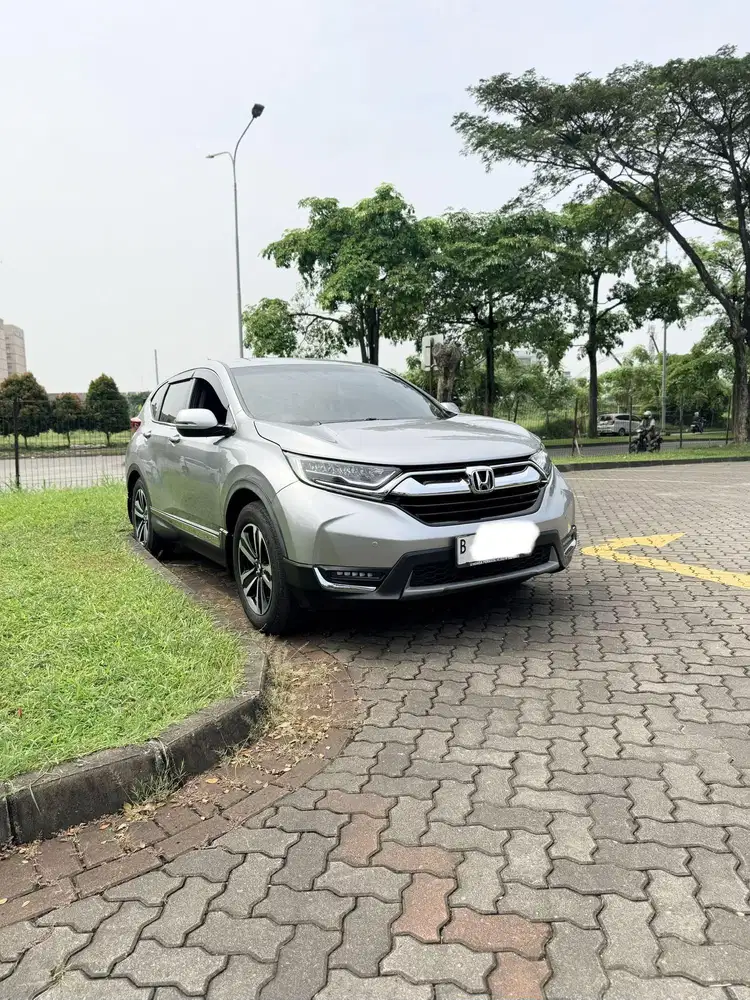 Honda CRV 2018 Turbo Prestige AT Matic 3 baris Kondisi Istimewa silver
