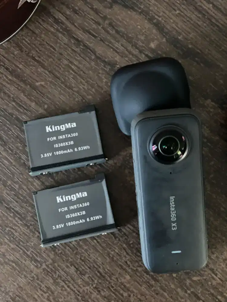 Kamera Insta360 X3 
64 GB