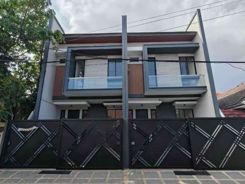 Baru Gress‼️Rumah Manyar Tirtoyoso Tengah Kota Surabaya