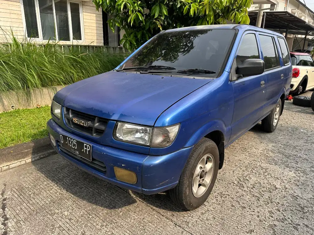 Panther LV 2001 solar irit isuzu diesel panter touring inova disel apv