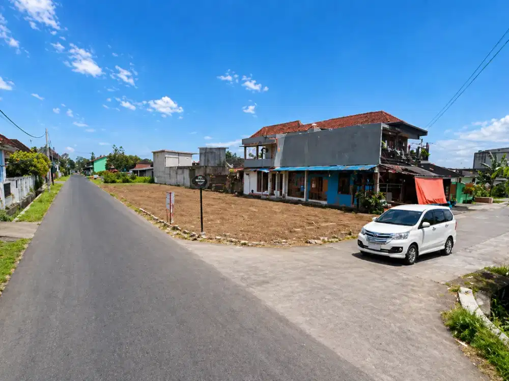 Dijual Tanah Maguwoharjo Jogja Tepi Aspal Jalan Raya 15 menit Kampus UGM