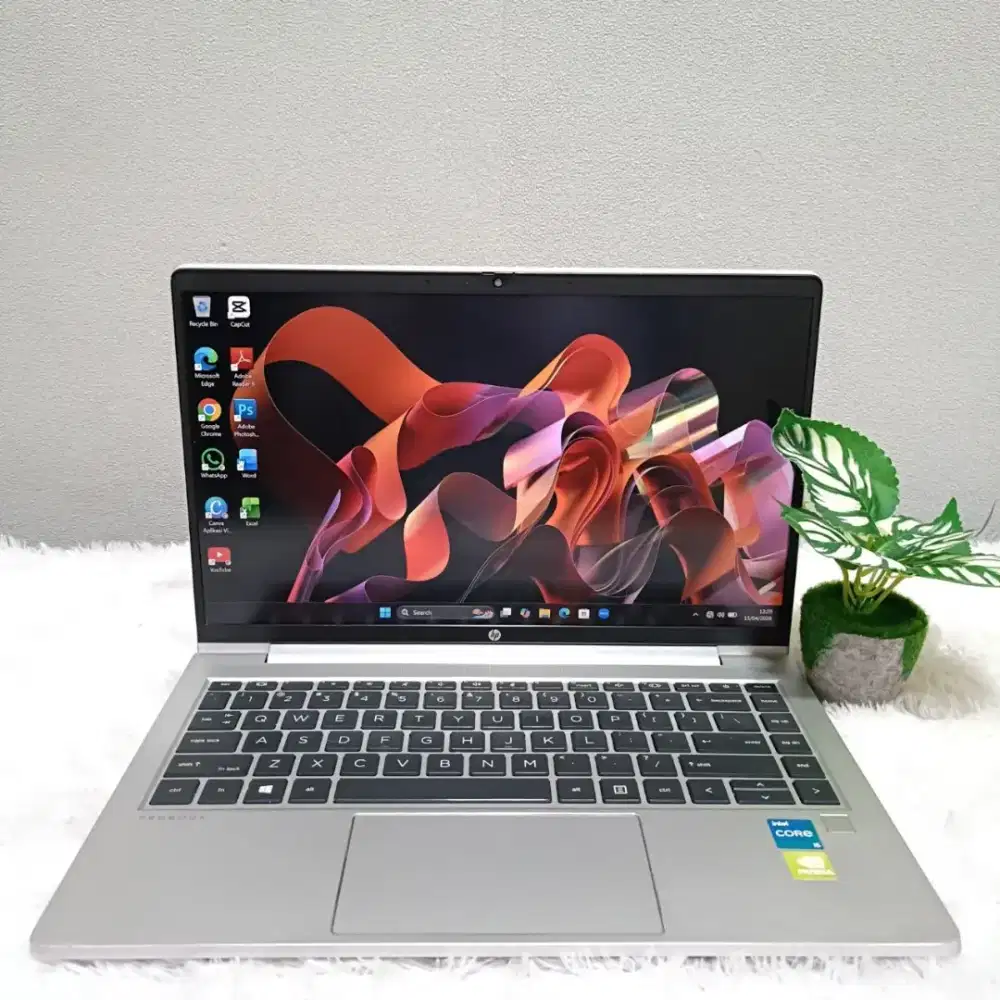 HP PROBOOK 440 G8 CORE I5 1135G7 NVIDIA 450 2GB RAM 8GB SSD 256GB