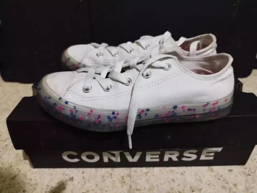 Sepatu converse anak ori