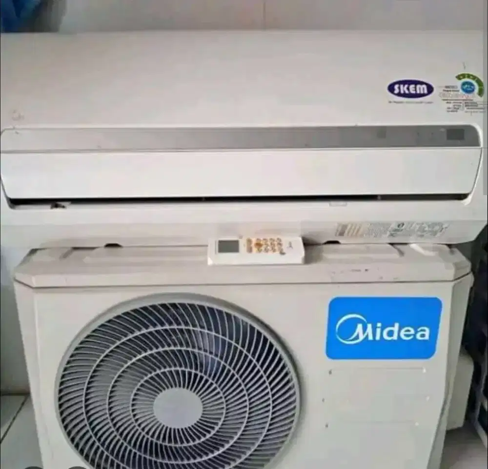 Jual AC Midea 1/2 PK R32