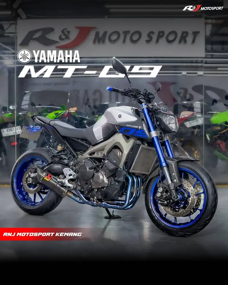 Yamaha MT09 MT 09 Nik 2015 Akrapovic FS