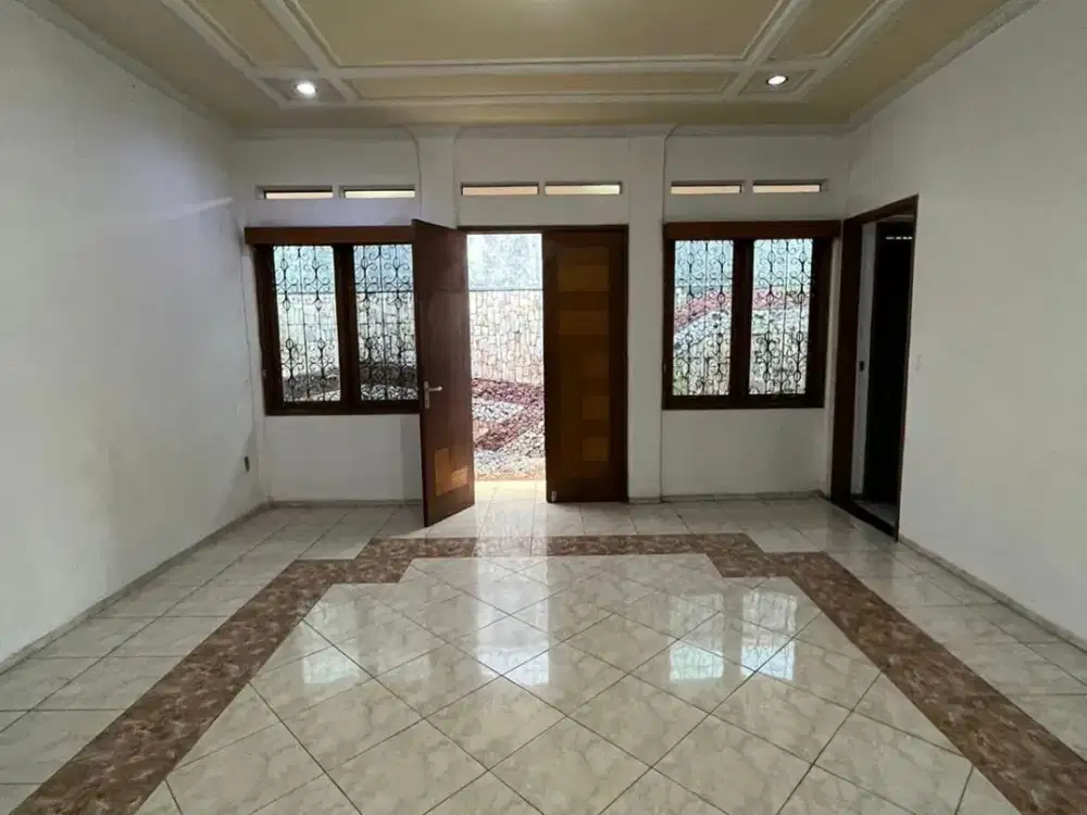 Murah!! Di jual rumah Cempaka putih