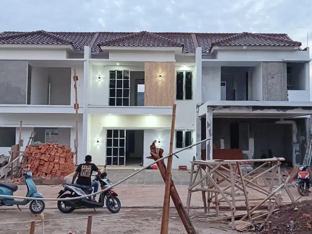 Rumah 2 Lt SHM 10 Mnt ke Mitra Keluarga Bebas Banjir Siap KPR J-48277