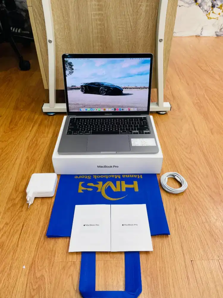 MacBook Pro Retina 13 2020 Core i7 / 16 GB / 512 GB Touchbar