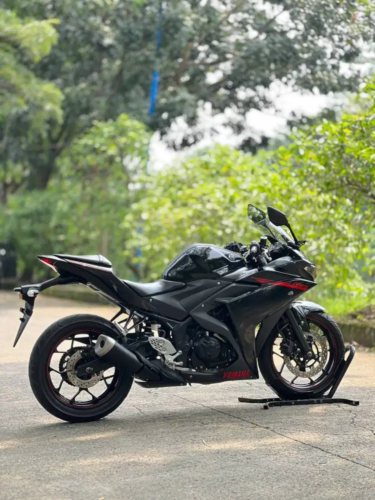 SPORT IDAMAN! YAMAHA R25 OLD 2015 BLACK KM LOW PAJAK ON LIKE NEW