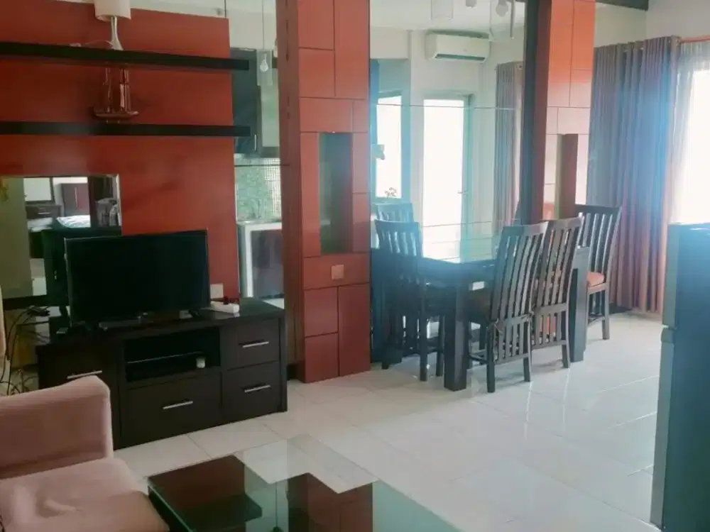 Apartment Sudirman Park 2 BR Furnished dijual harga nego