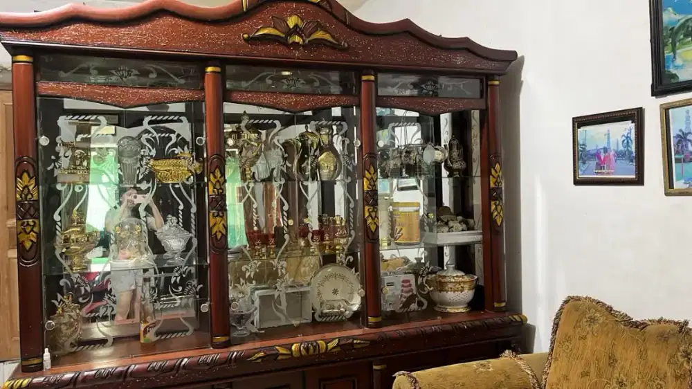 Jual meja dan lemari sesuai gambar