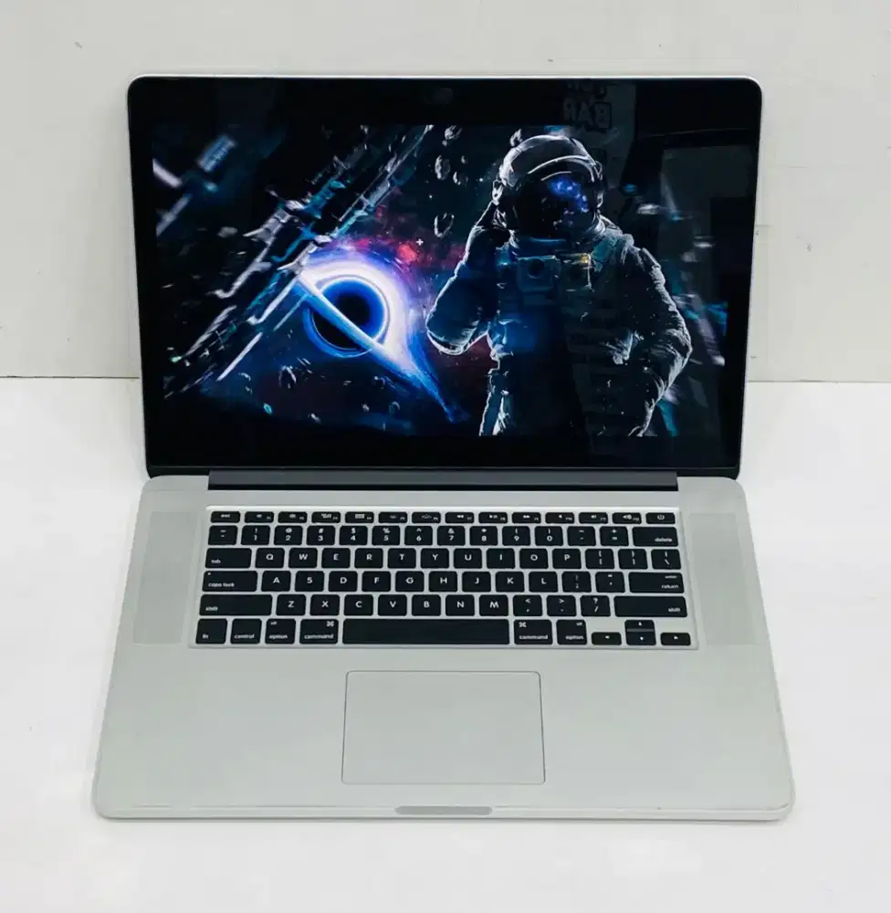 Macbook Pro Retina Mid 2015 Intel Core i7 Ram 16GB SSD 256 GB