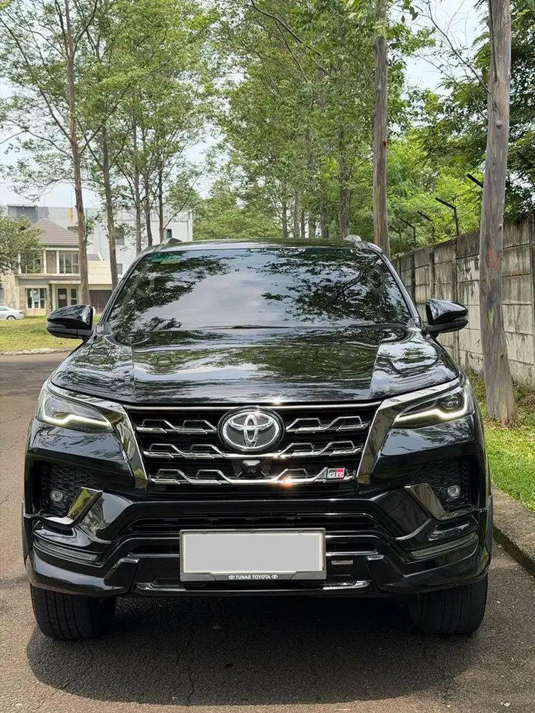 Toyota Fortuner 2.8 GR Sport Diesel Turbo AT 4x2