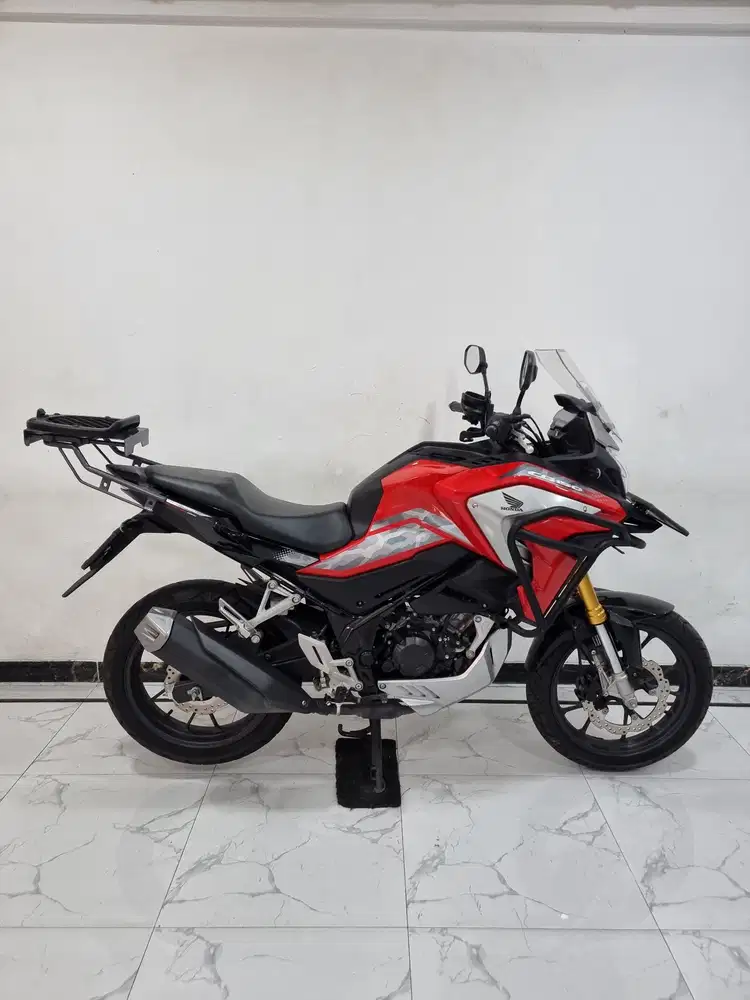 Honda CB 150 X USD LED Fi 2025 bln 7 B DKI Km 3 ribu DP 5 jtan CB150X