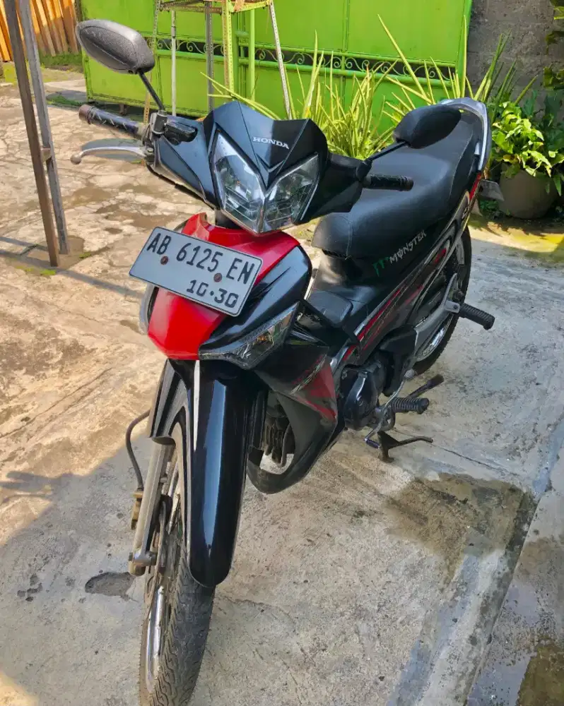 DIJUAL HONDA SUPRA 125 THN 2010