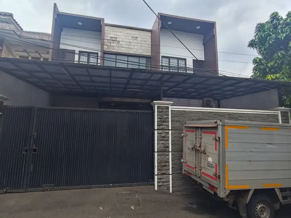 Rumah Luas 2 Lt 13 Menit ke Pintu Tol Meruya Utara 2 Bisa KPR J-40445