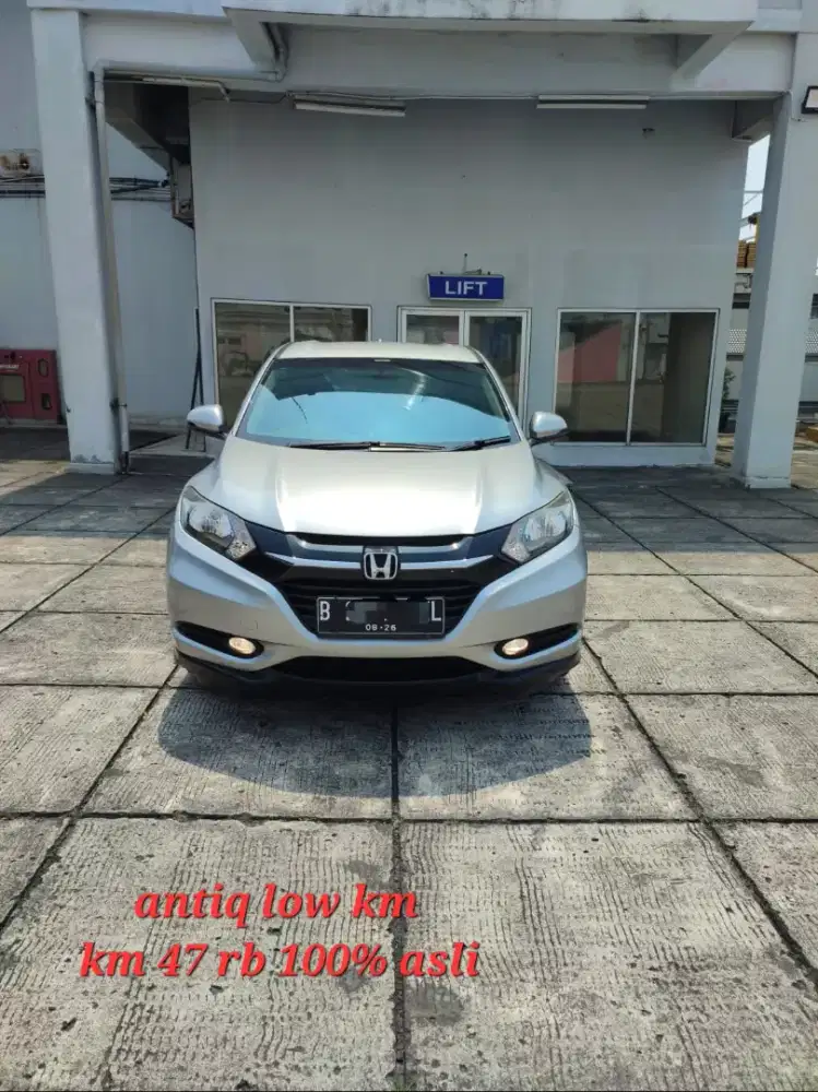 Honda hrv E matic 2016 low km 47 rb