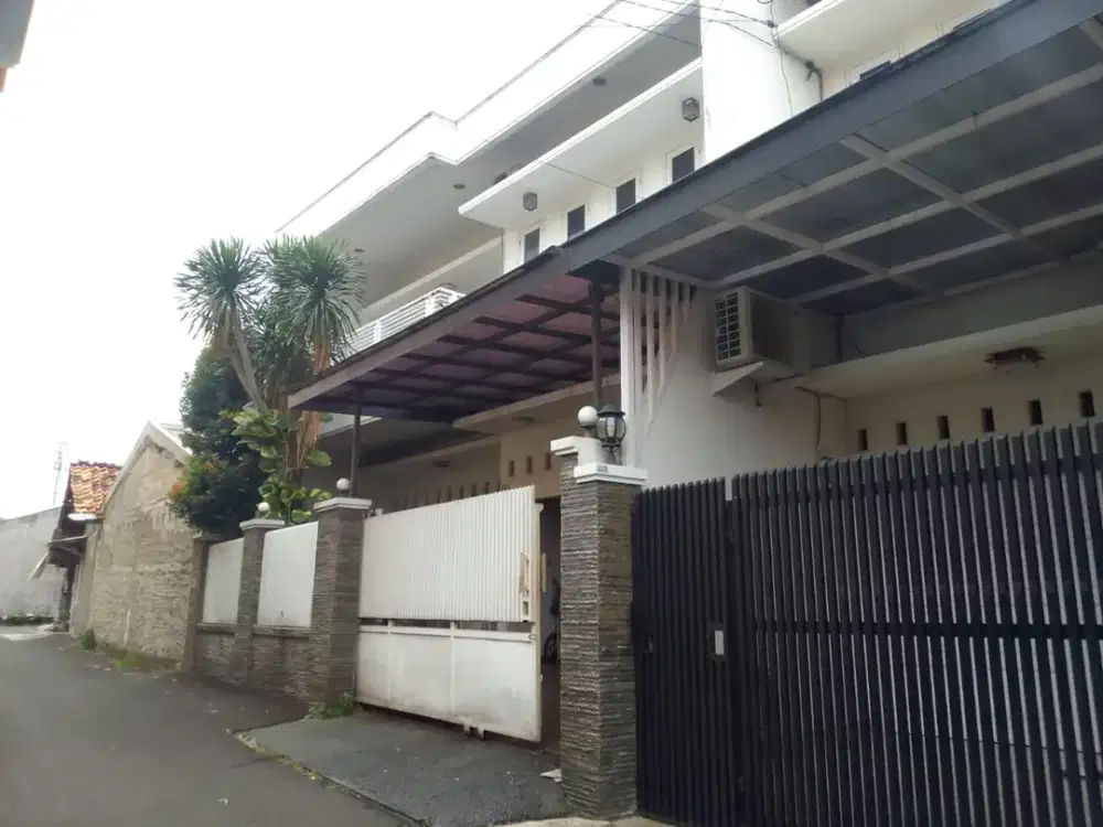 Rumah SHM Strategis 8 Menit ke Gerbang Tol Joglo 2 Dibantu KPR J-41985