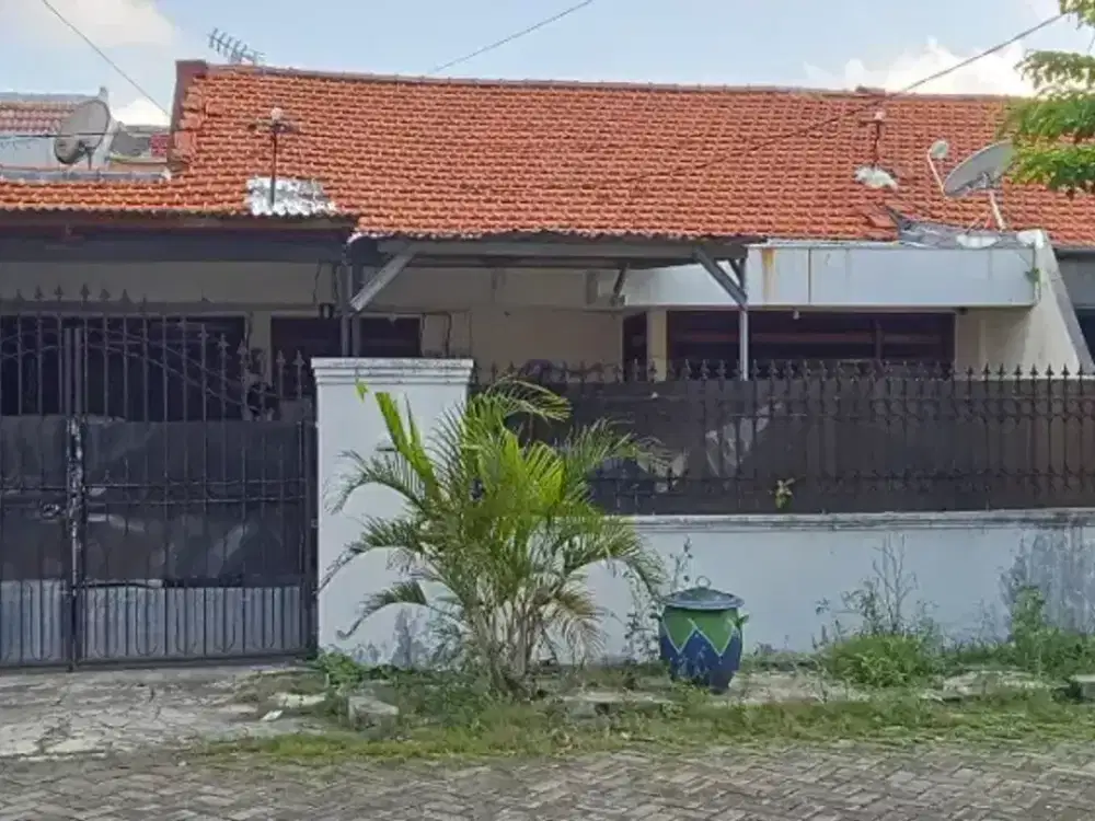 Rumah Rungkut Asri Terawat dekat UPN MERR