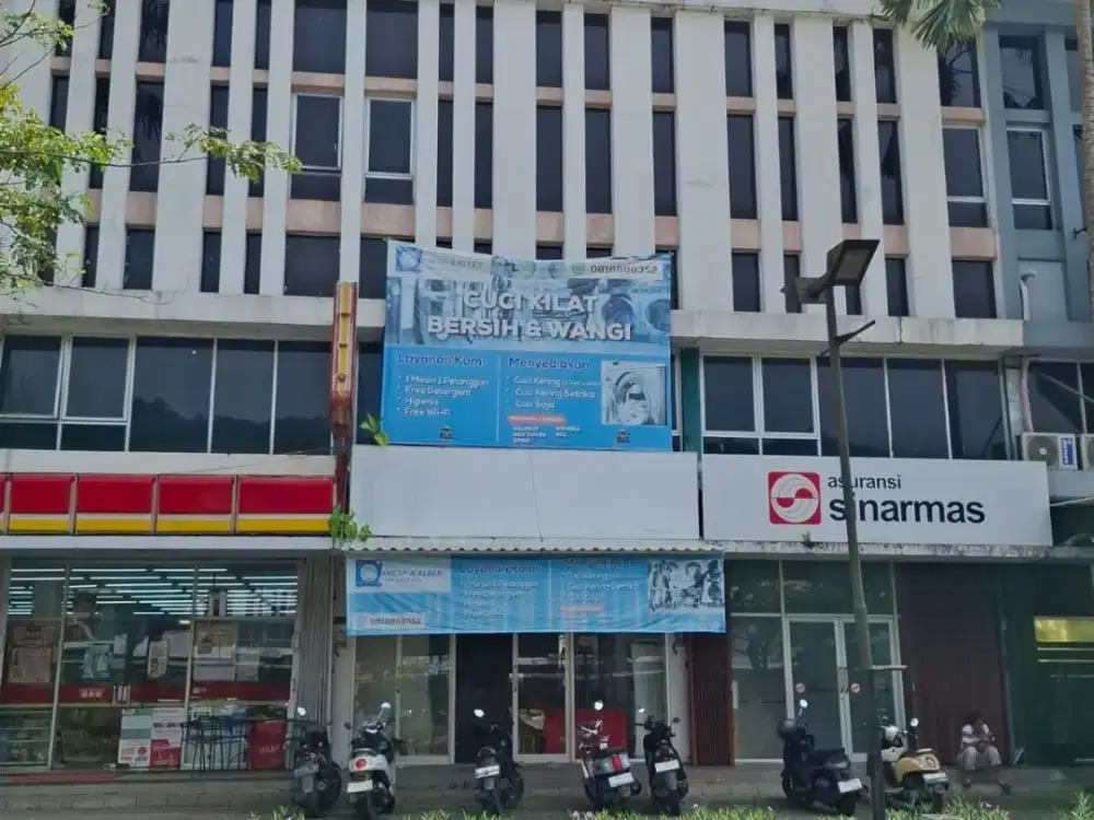 Dijual - Ruko Grand Boulevard