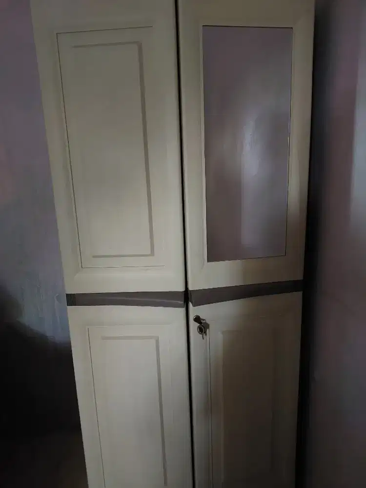 Lemari 2 pintu Olymplast