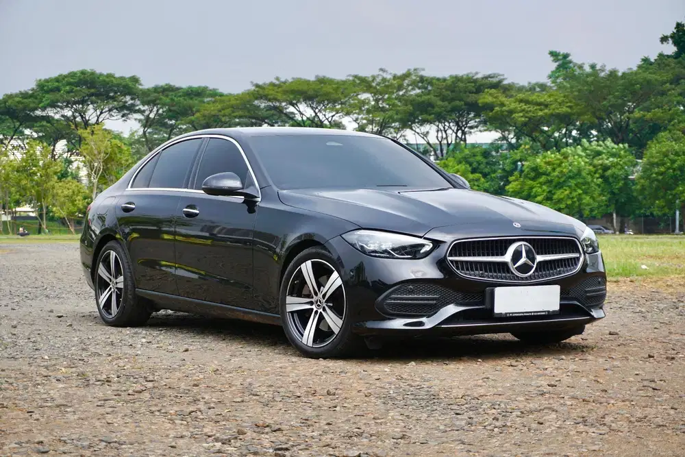 Mercedes Benz C200
W206 Avantgarde M254 EQ-Boost 2023