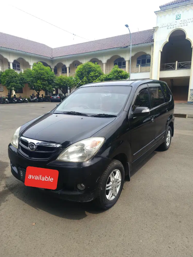 Daihatsu Xenia 2011 Bensin
