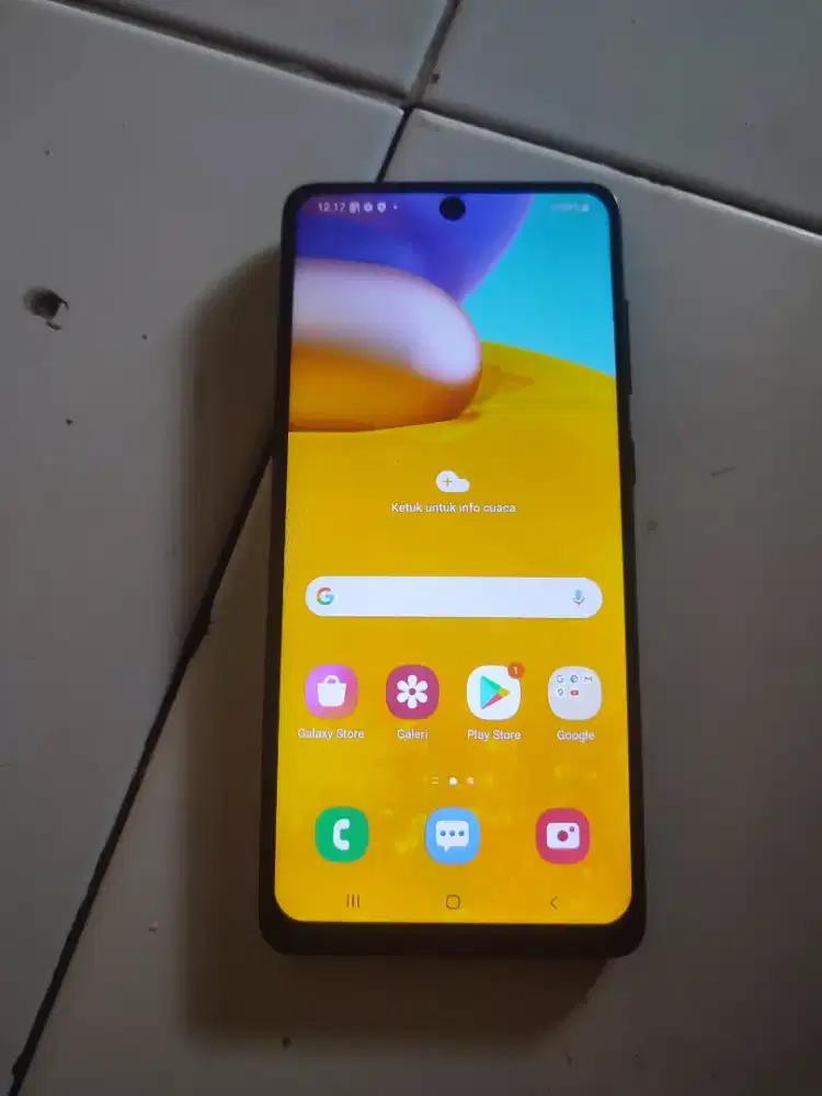 Dijual samsung A71, ram 8/128, batangan