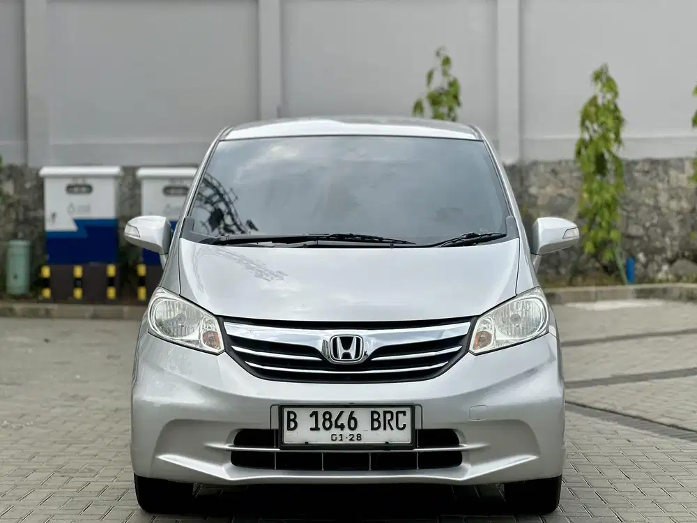 Honda Freed PSD AT 2012 /2013