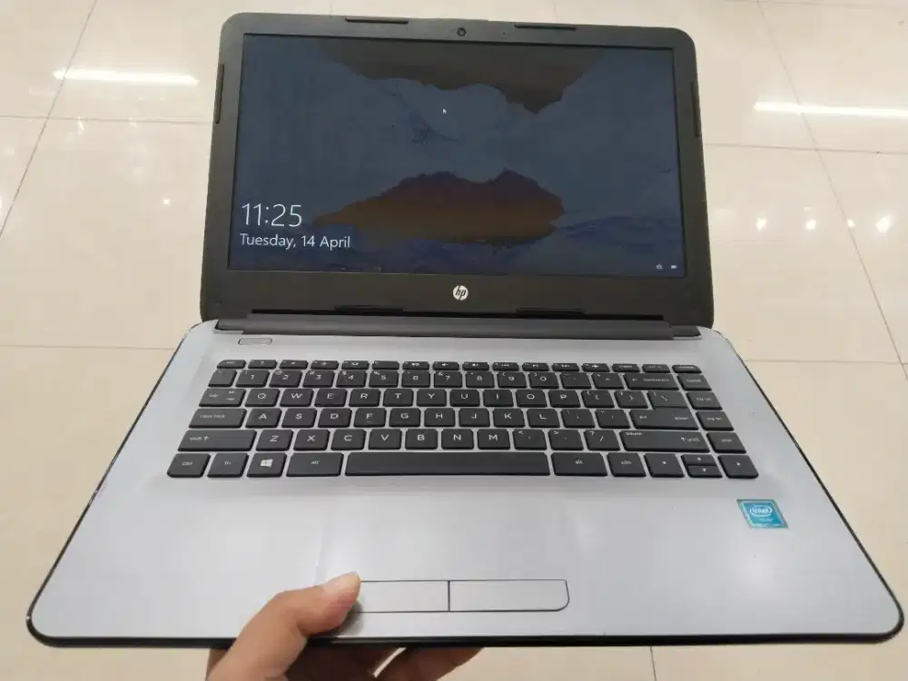 Dijual laptop HP 14-am541TU intel n3060 ram 4GB HDD 500GB  SIAP PAKAI
