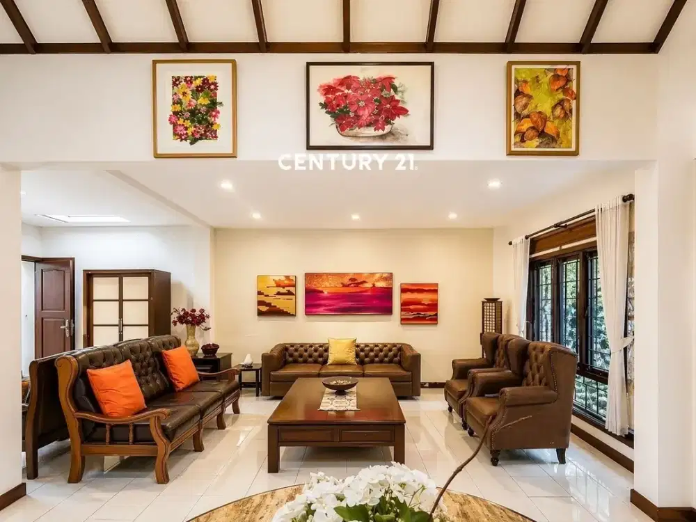 Rumah Luas Terawat Siap Huni Di Jaksel ND 18125