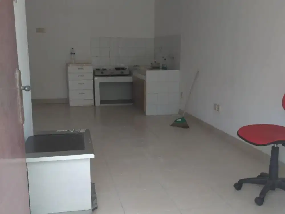 TURUN HARGA 46 Juta/Thn NET!! DISEWAKAN RUMAH di Perumahan MUTIARA PURI KEMBANGAN 6x15 Dengan 3 unit AC dengan 2.5 Lantai Harga Termurah Area Kompleks