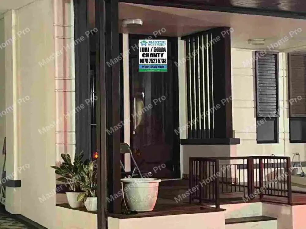 Rumah Tingkat Renov Suvarna Furnished Jual BU Harga nego