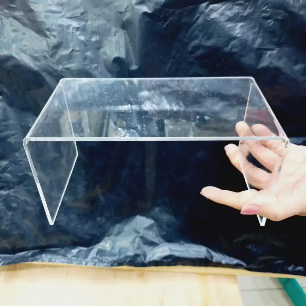 Tatakan pajangan serbaguna acrylic