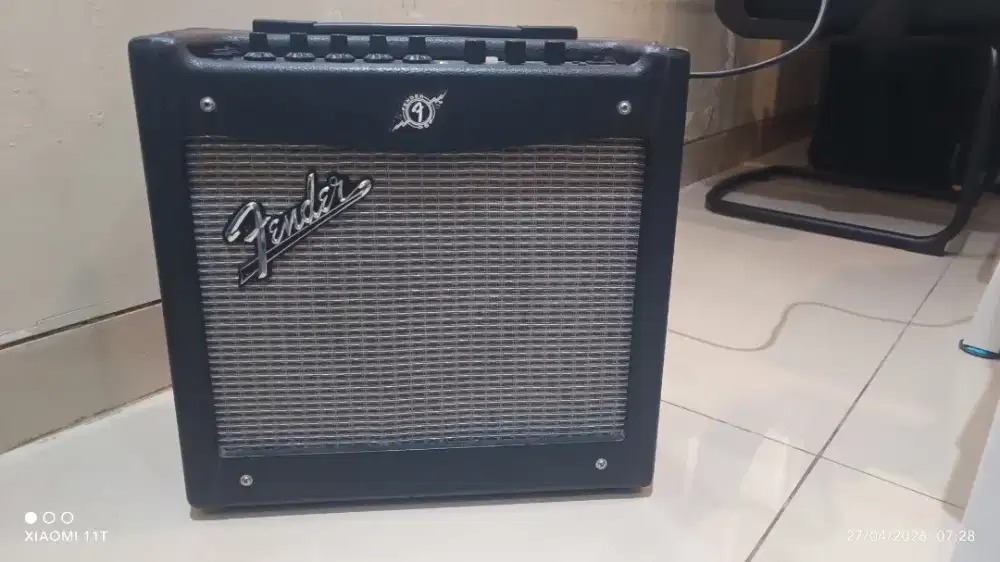 Amply Gitar Fender Mustang 1 V2 - 20Watt