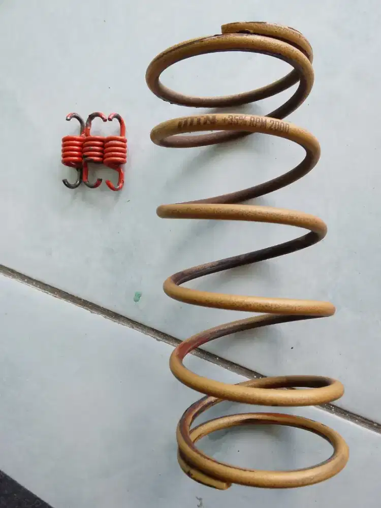 Per CVT 2000rpm dan Per Sentri 2000rpm Merk MTN untuk vario 125/150