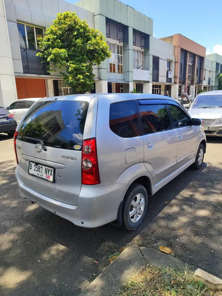 Daihatsu Xenia 2010 Bensin