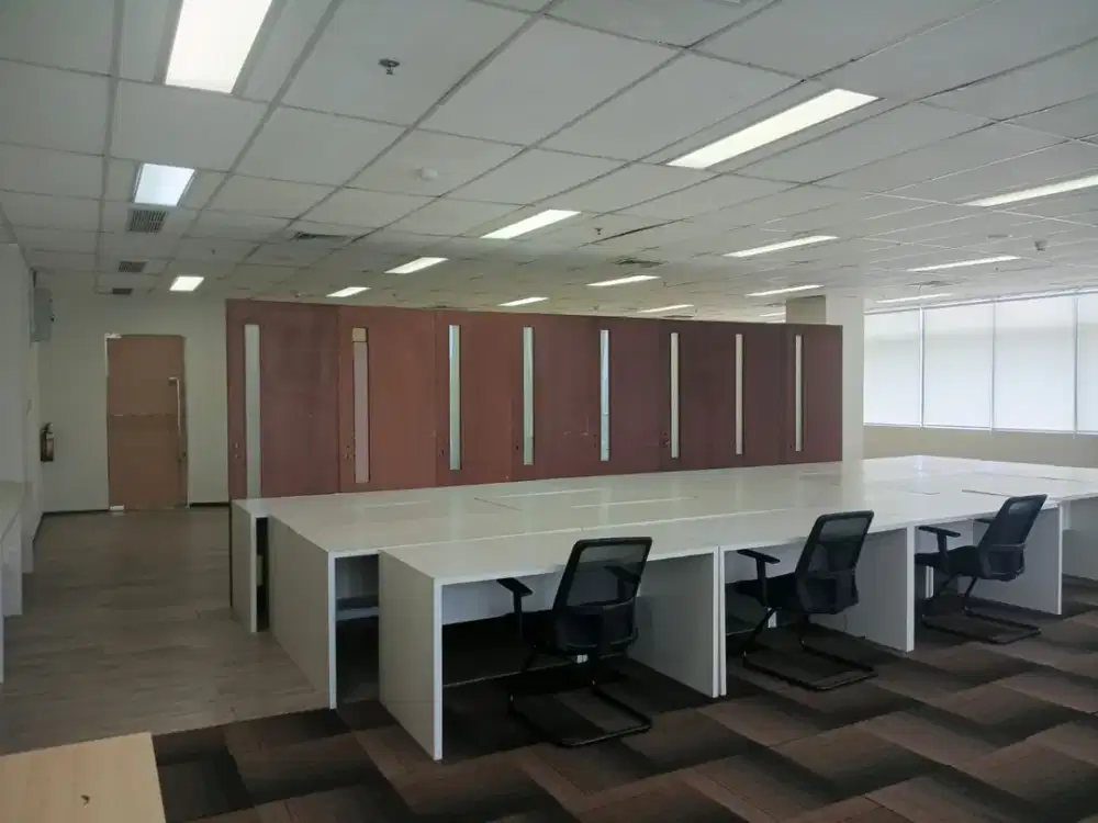 SEWA KANTOR DI JAKARTA PUSAT TANAH ABANG 150M2 PARTISI 190K NEGO