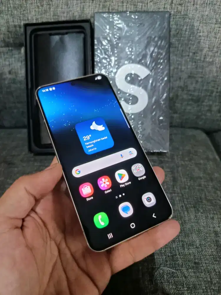 Samsung s22 8/128 resmi Indonesia kondisi mulus