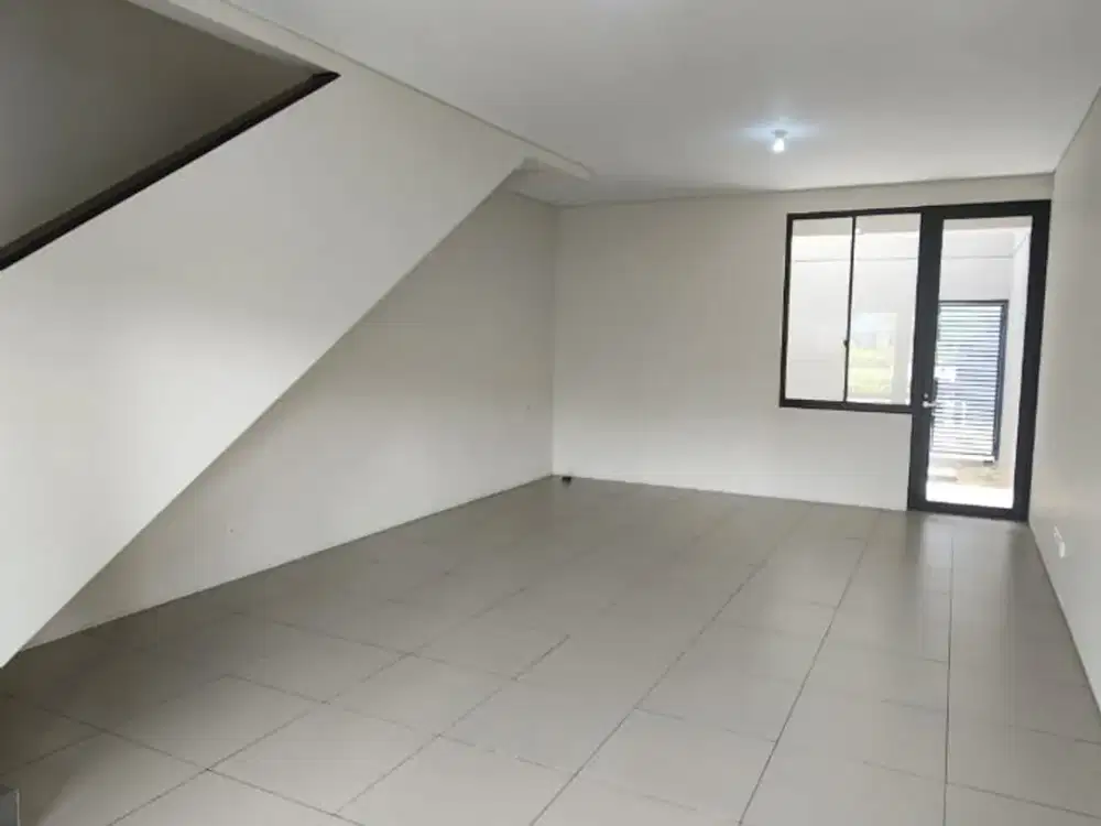 Disewakan Ruko Baru di Kota Baru Parahyangan Strategis