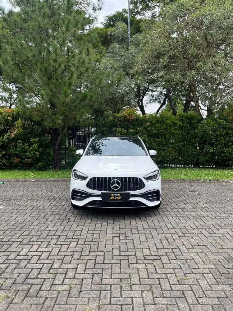 Mercedes Benz GLA 35 AMG 2025