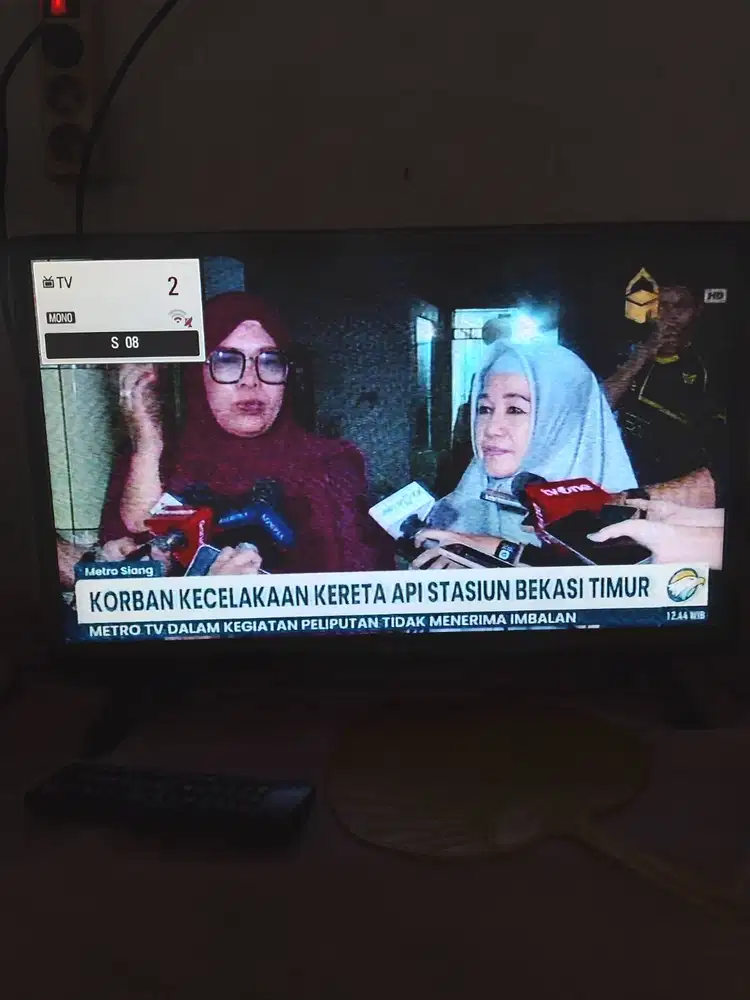 TV LED BEKAS ,gambar halus jelas,suara jelas