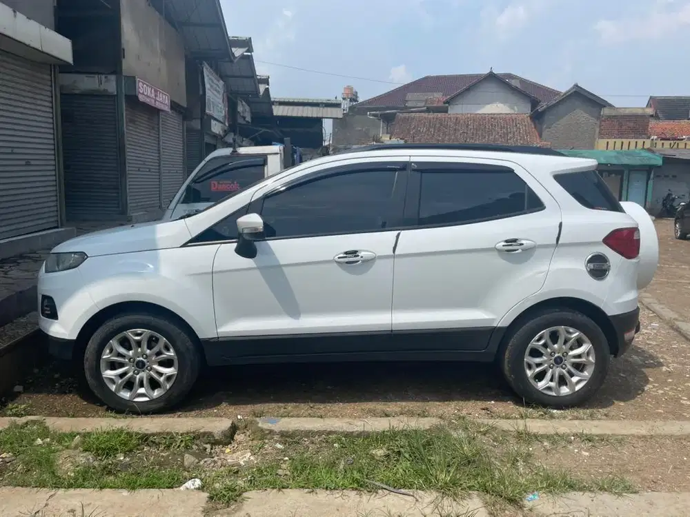 DIJUAL FORD THN 2015