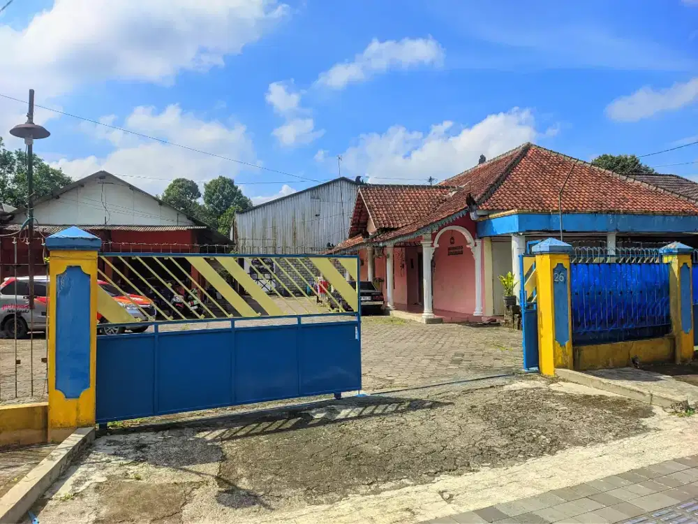 Dijual Rumah dan Gudang