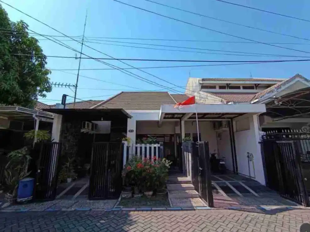 !!!DIJUAL RUMAH CANTIK SIAP HUNI LOKASI STRATEGIS DI RUNGKUT MAPAN TIMUR!!!