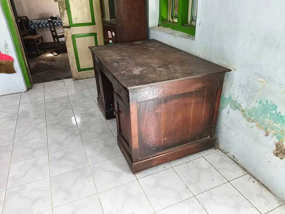 Jual meja kerja zaman Belanda dari kayu jati Asli