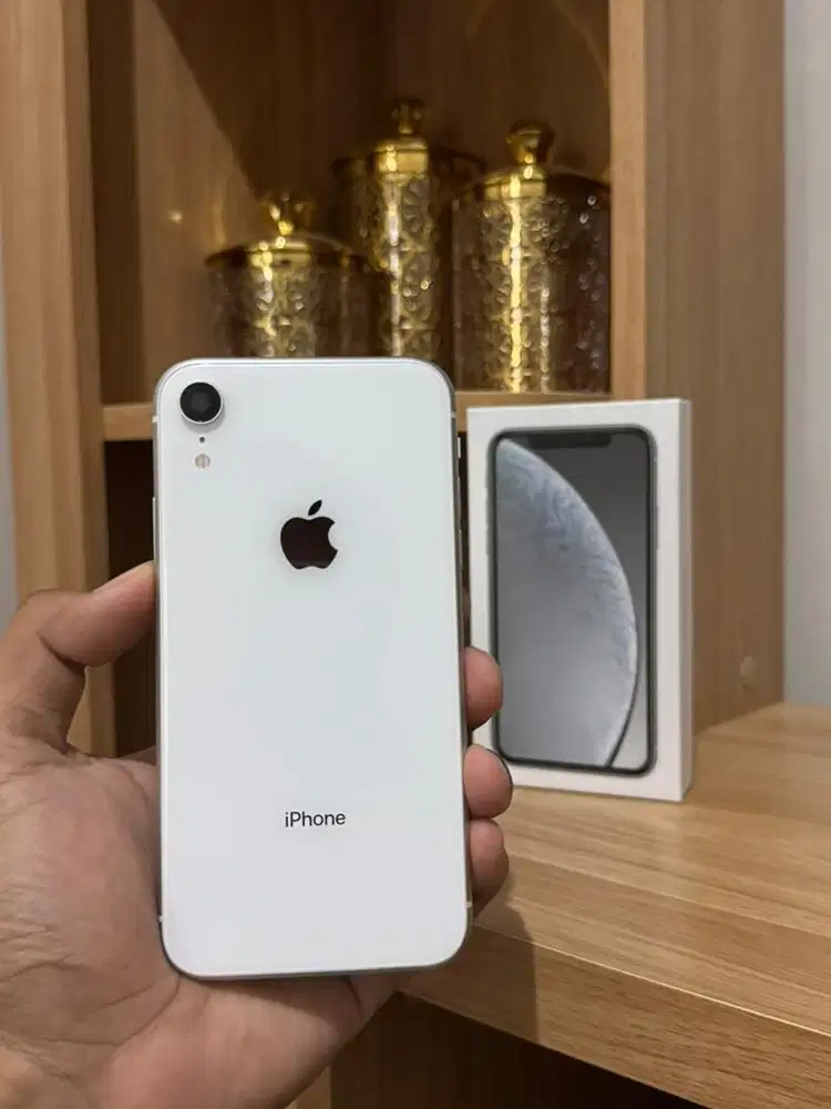 Iphone xr 128gb putih