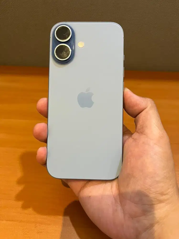 Iphone 17 256 GB like new baru pakai 3 minggu
