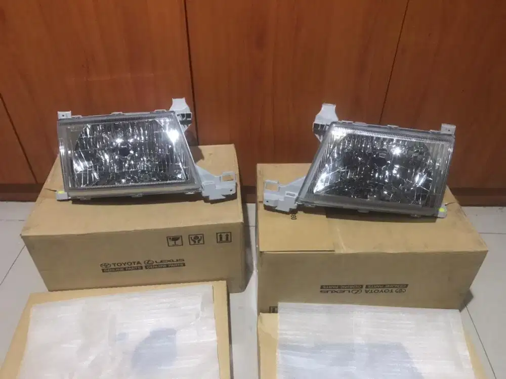 Headlamp/Lampu Depan Kijang Krista 2000